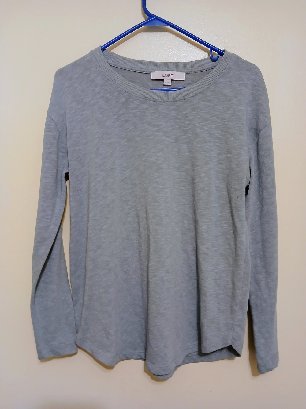 LOFT Heathered Green Long Sleeve Crewneck Top
